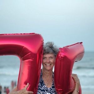 Meet your Posher, Peggy